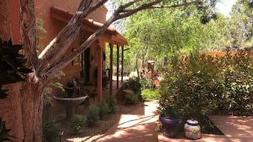 Standard Room, 1 King Bed (Garden Pueblo) | Courtyard view