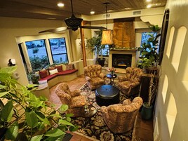 Sala de estar en el lobby