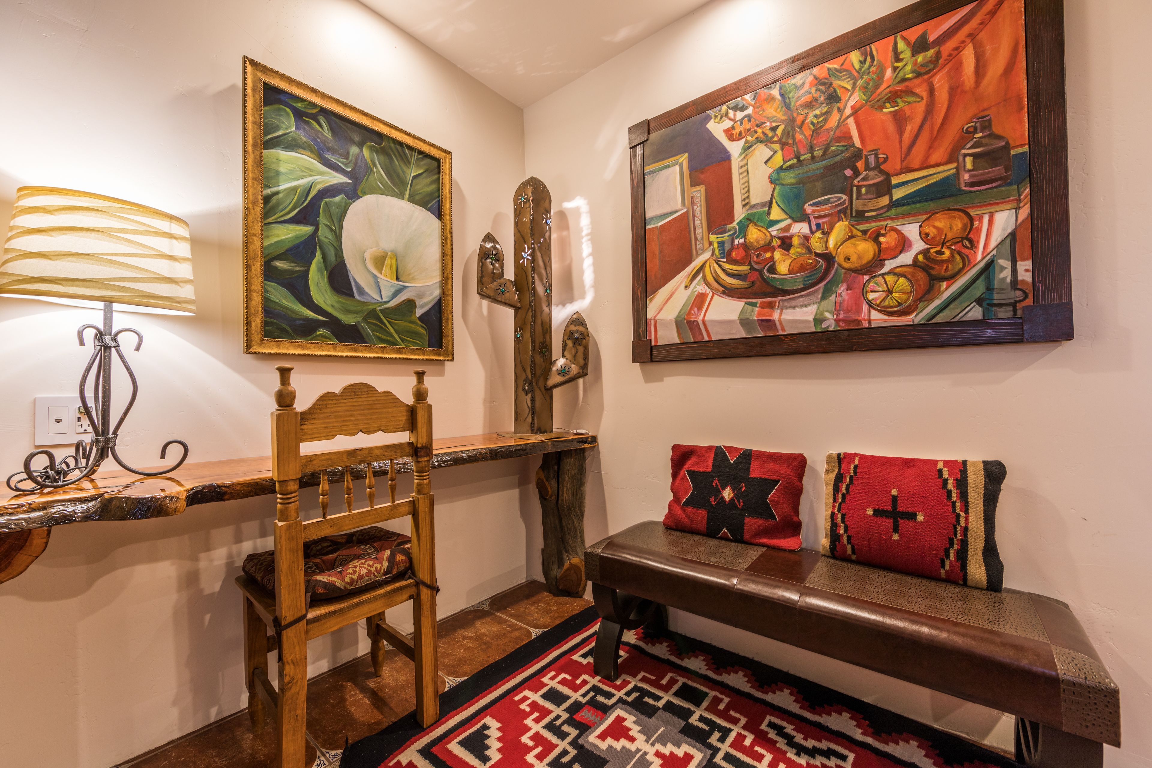 classic suite, 1 bedroom | living area | fireplace, ipod dock