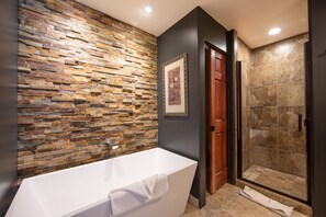 Luxury Suite, 1 Bedroom, Mountain View | Deep-soaking bathtub - A Sunset Chateau (Sedona)