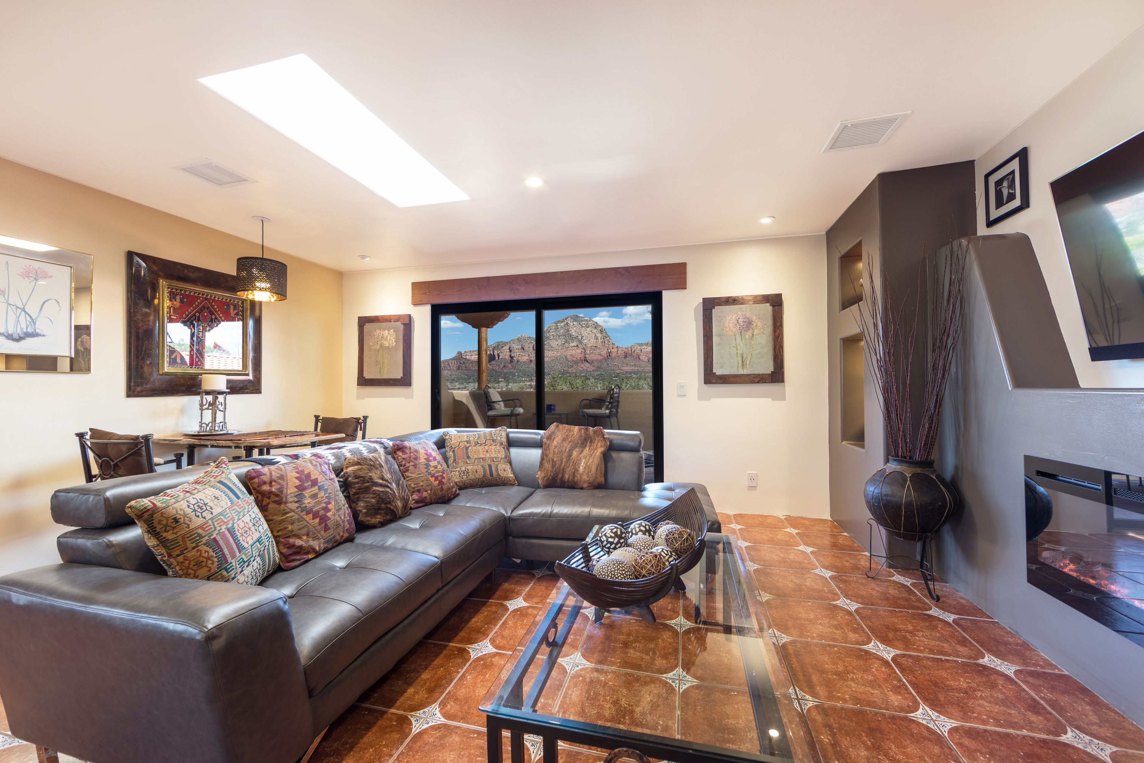 signature suite, balcony, mountain view | view from room