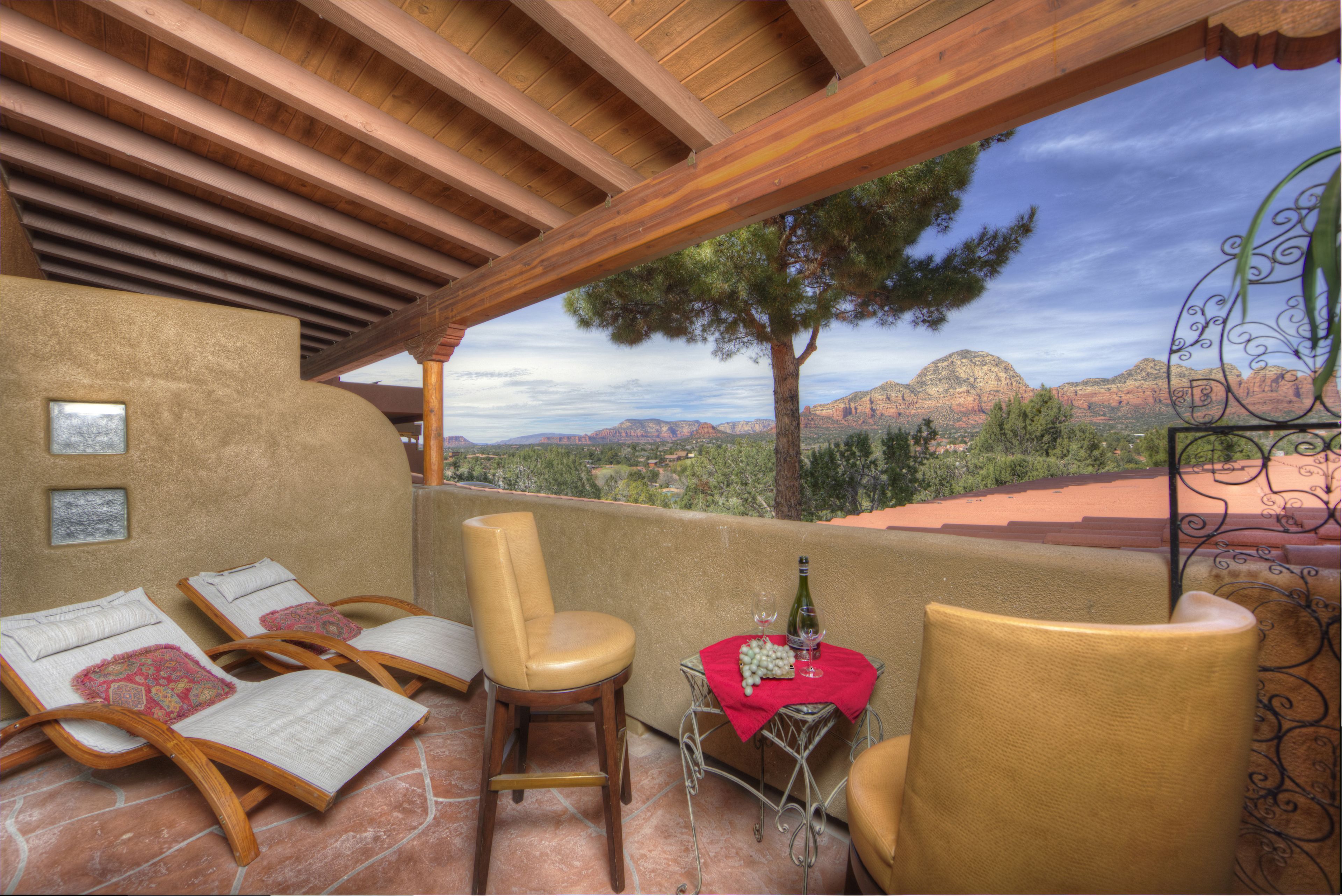 Signature Suite, Balcony, Mountain View | Balkoni