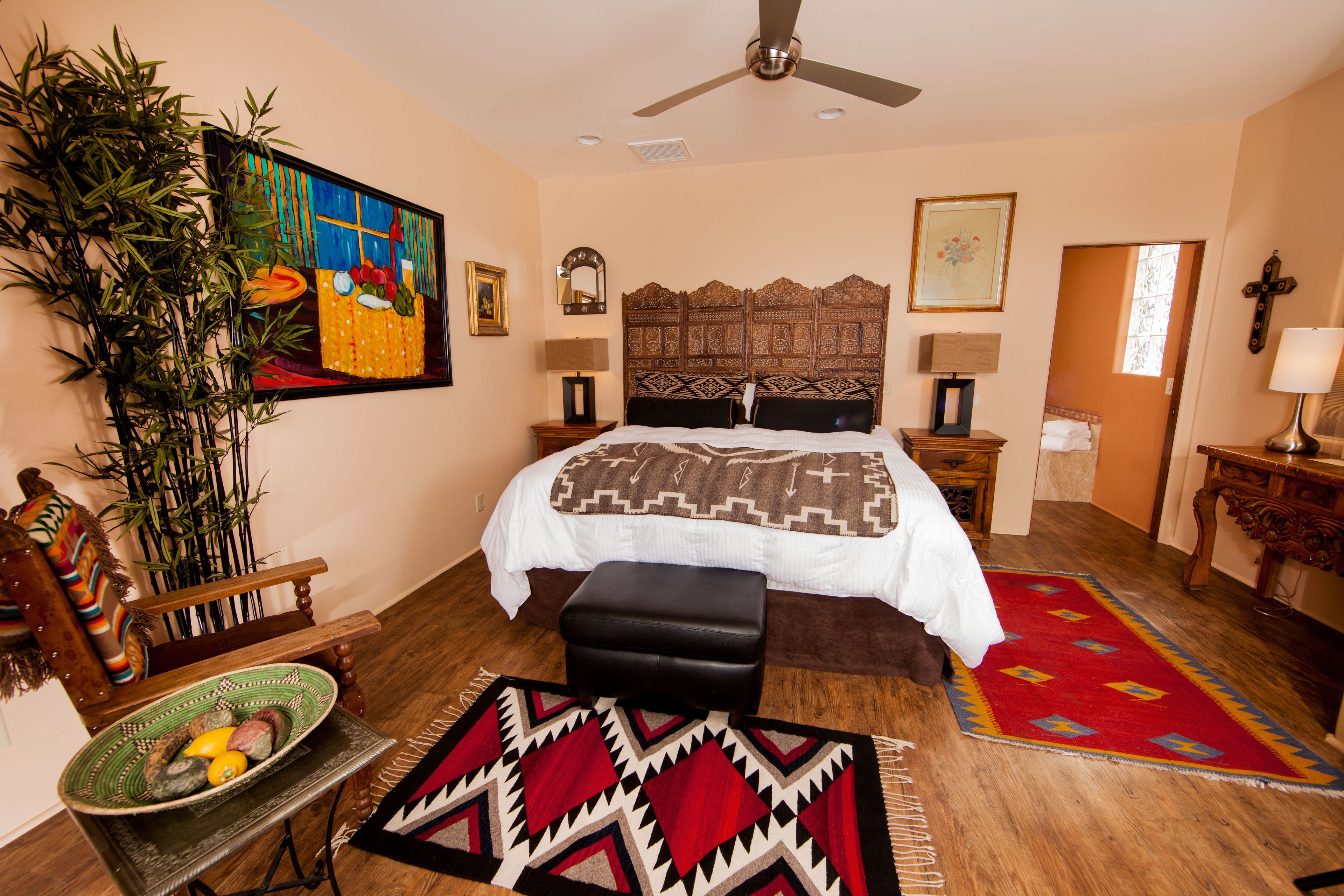 Royal villa, 2 slaapkamers, balkon, uitzicht op bergen | Luxe beddengoed, bedden met traagschuimmatras, individueel gedecoreerd