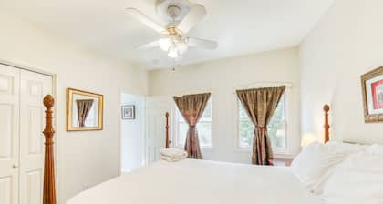 A Yellow Rose B&B