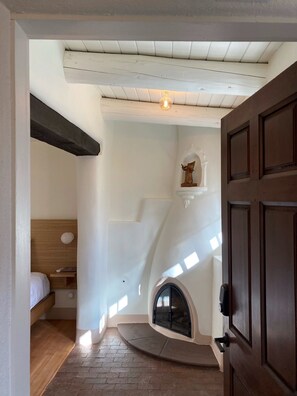 Premium bedding, iron/ironing board, free WiFi, bed sheets - The Parador (Santa Fe)