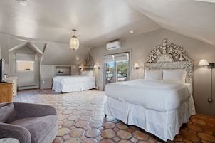 Habitación Deluxe doble, 2 camas de matrimonio, vistas a la montaña