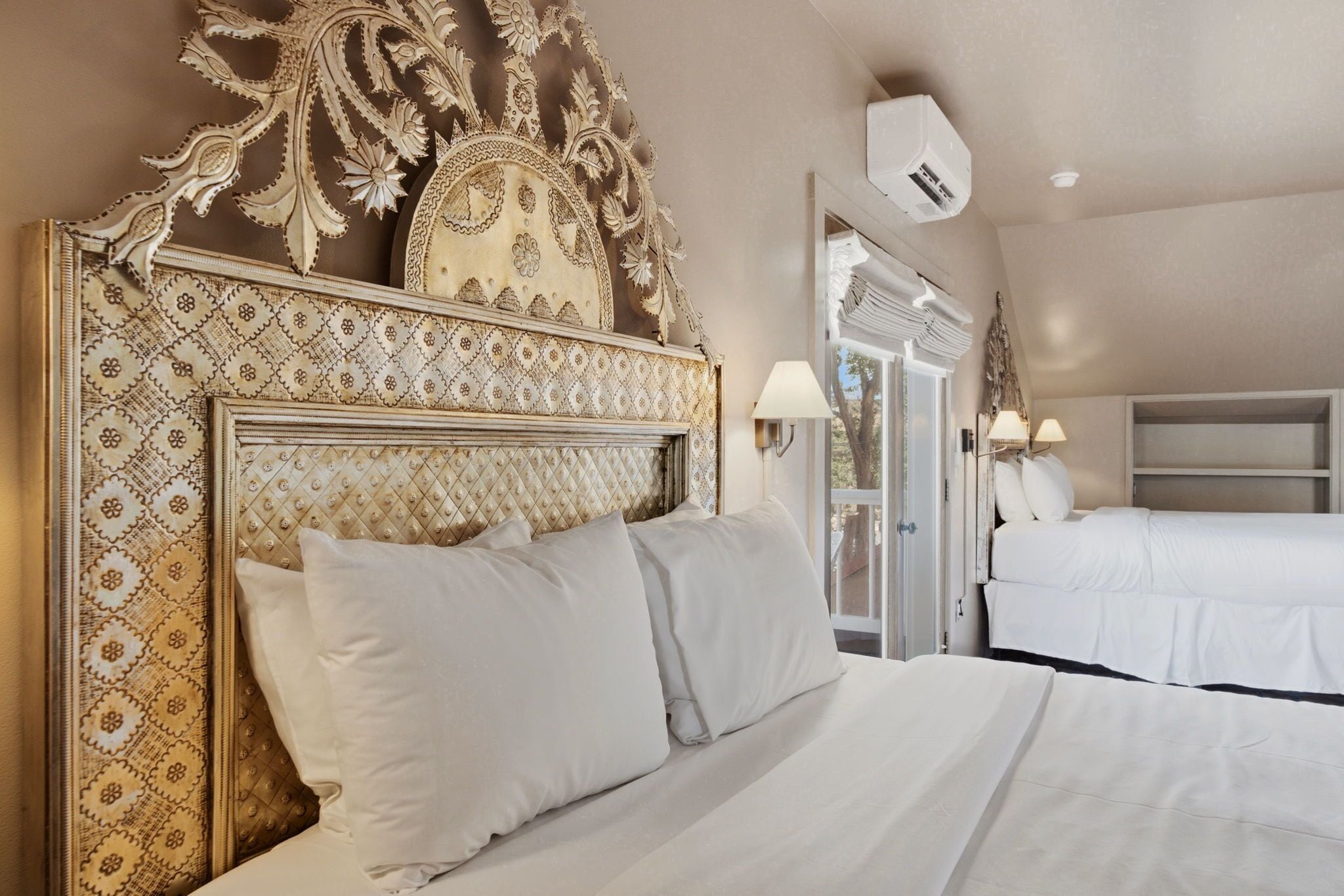 Photo - The Parador