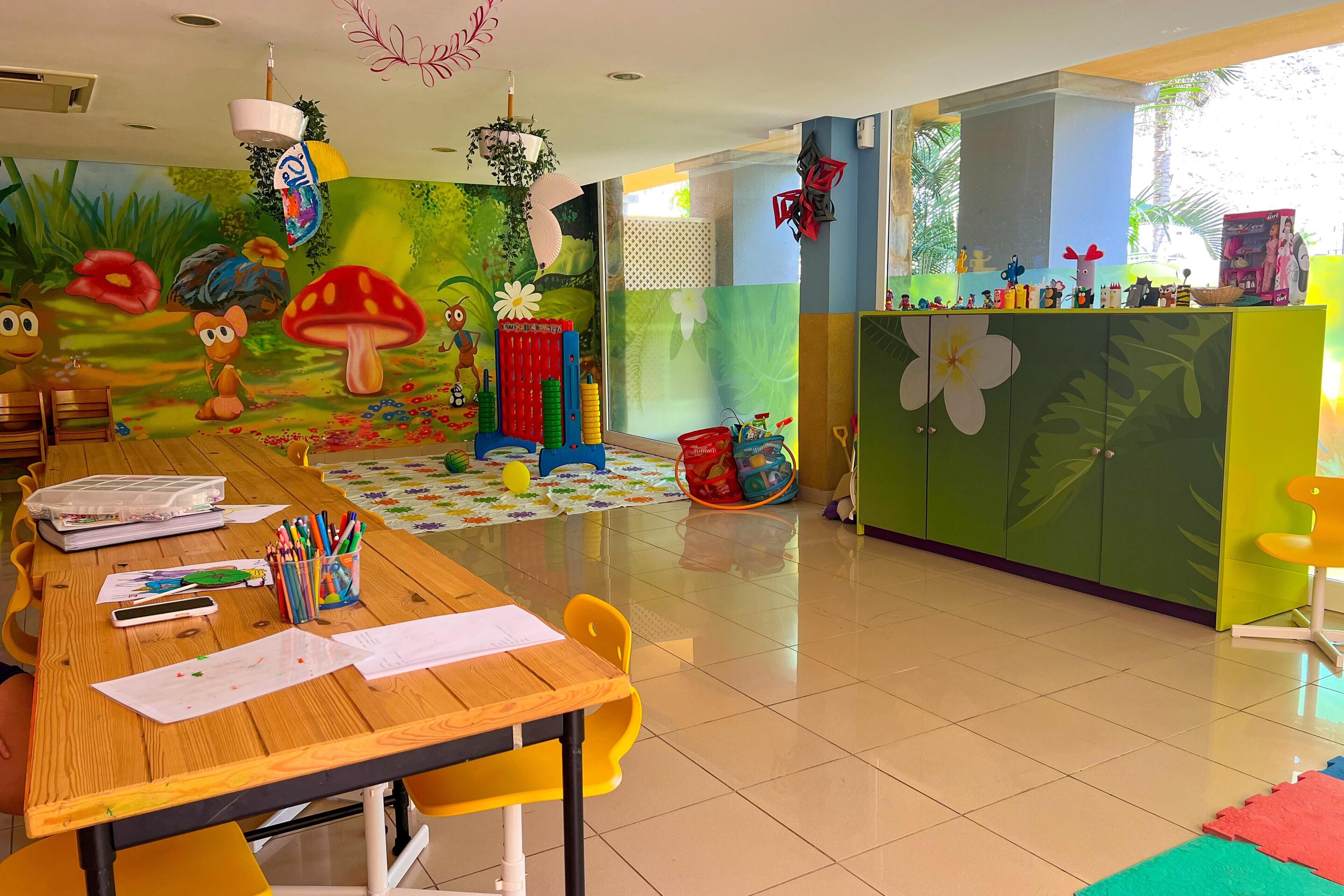 Children’s play area – indoor