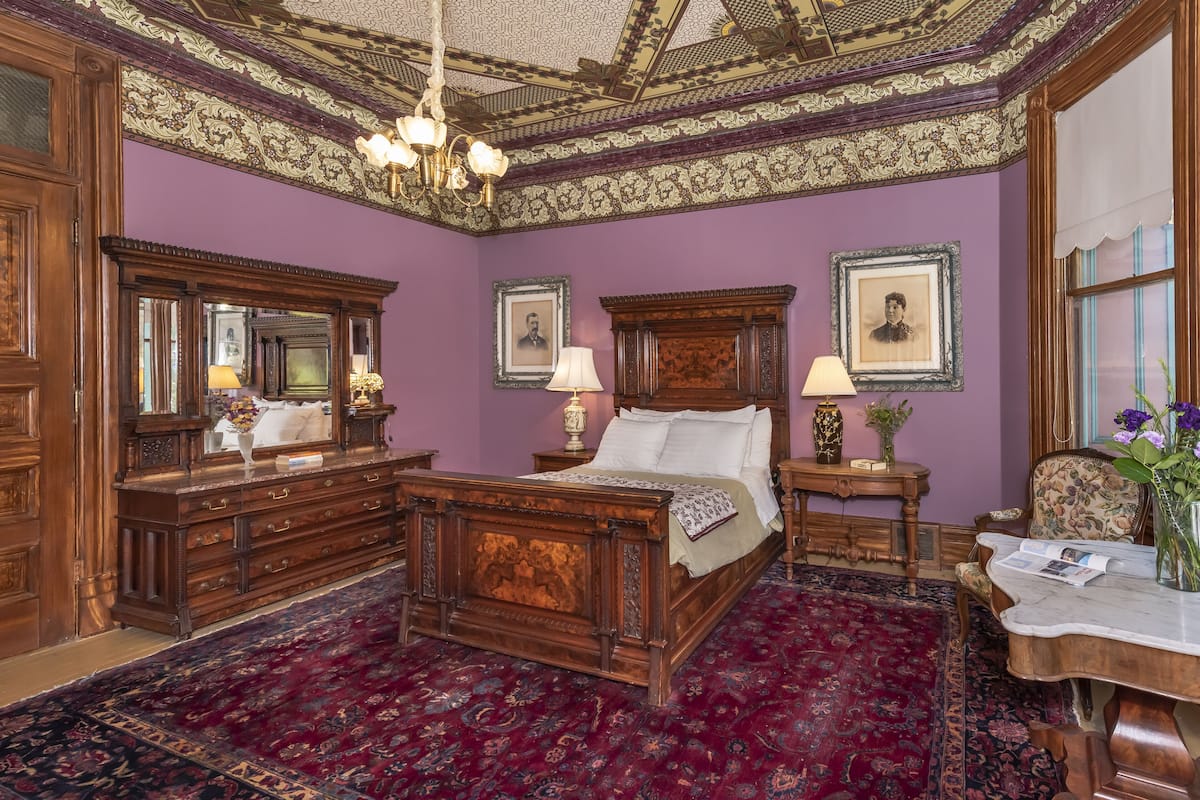 Deluxe Double Room, Private Bathroom (Isadora Duncan Room)