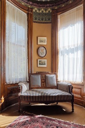 Premium Double Room, Ensuite (Aimee Crocker Room)