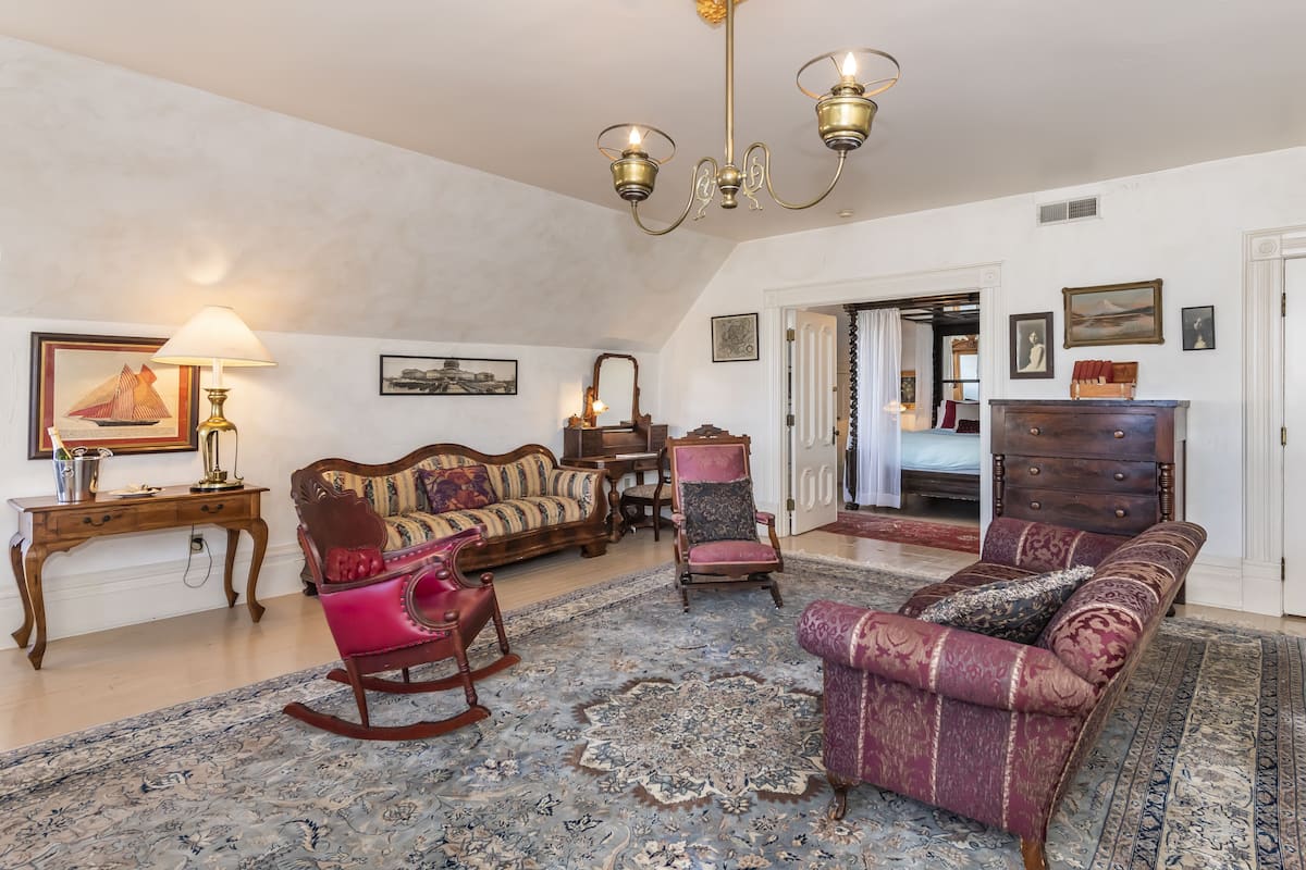Superior Suite, Ensuite (Mark Twain Suite)