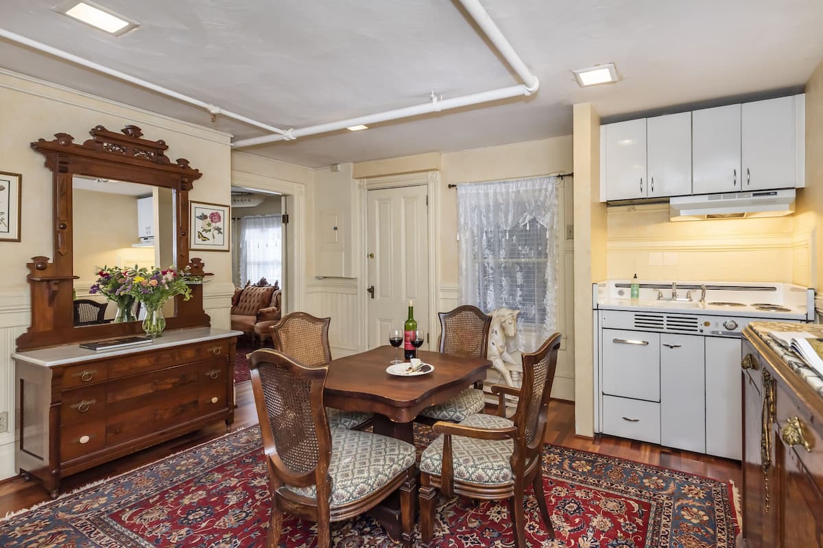 Economy Apartment, Ensuite (Lola Montez Economy Suite)