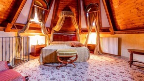 Minibar, safe på rommet og wi-fi (inkludert)