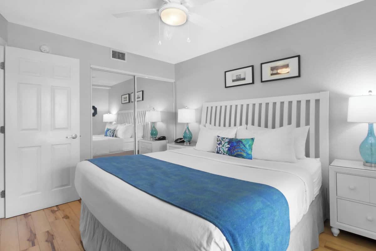 Deluxe Condo, 1 Bedroom, Balcony, Beachfront (Gulf Front)