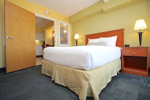 1 dormitorio, ropa de cama de alta calidad, cortinas opacas