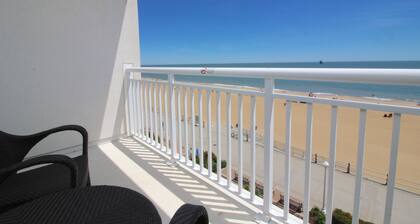 Ocean Sands Resort, Oceanfront, Virginia Beach by Vacatia