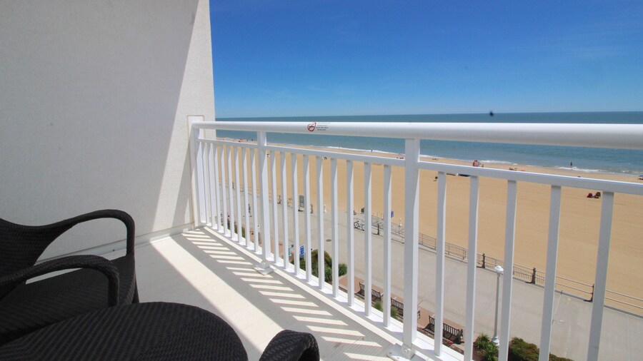 Ocean Sands Resort, Oceanfront, Virginia Beach by Vacatia