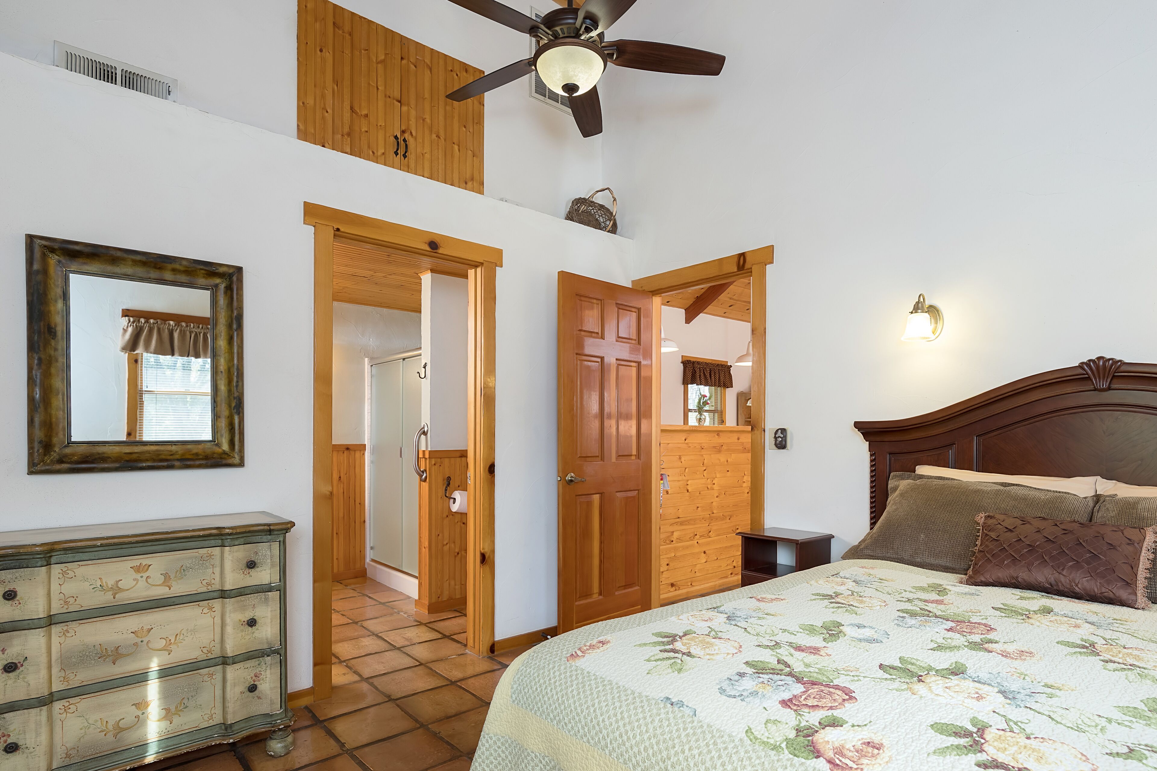 premium bedding, individually decorated, individually furnished, desk