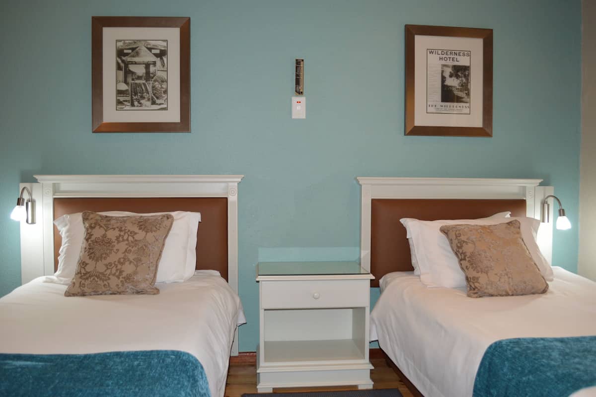 Family Suite | 1 bedroom, premium bedding, Select Comfort beds, desk
