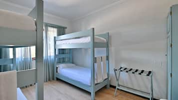 Double Room Single Use | Peralatan tempat tidur premium, katil Select Comfort, meja