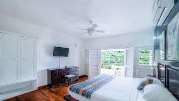 Apartment, 1 Bedroom | Blackout drapes, iron/ironing board, free WiFi, bed sheets