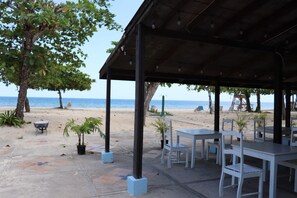 Beach bar