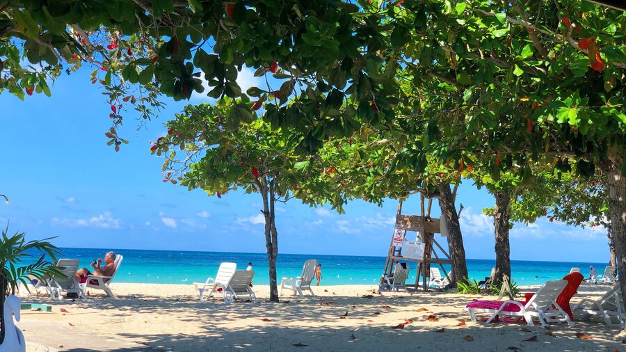 Negril Beach Club