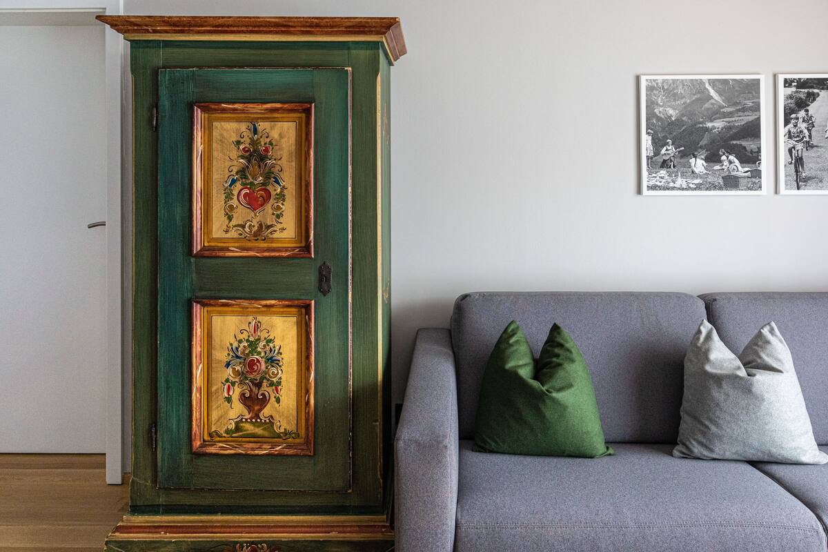 tv, table football, ping pong, books