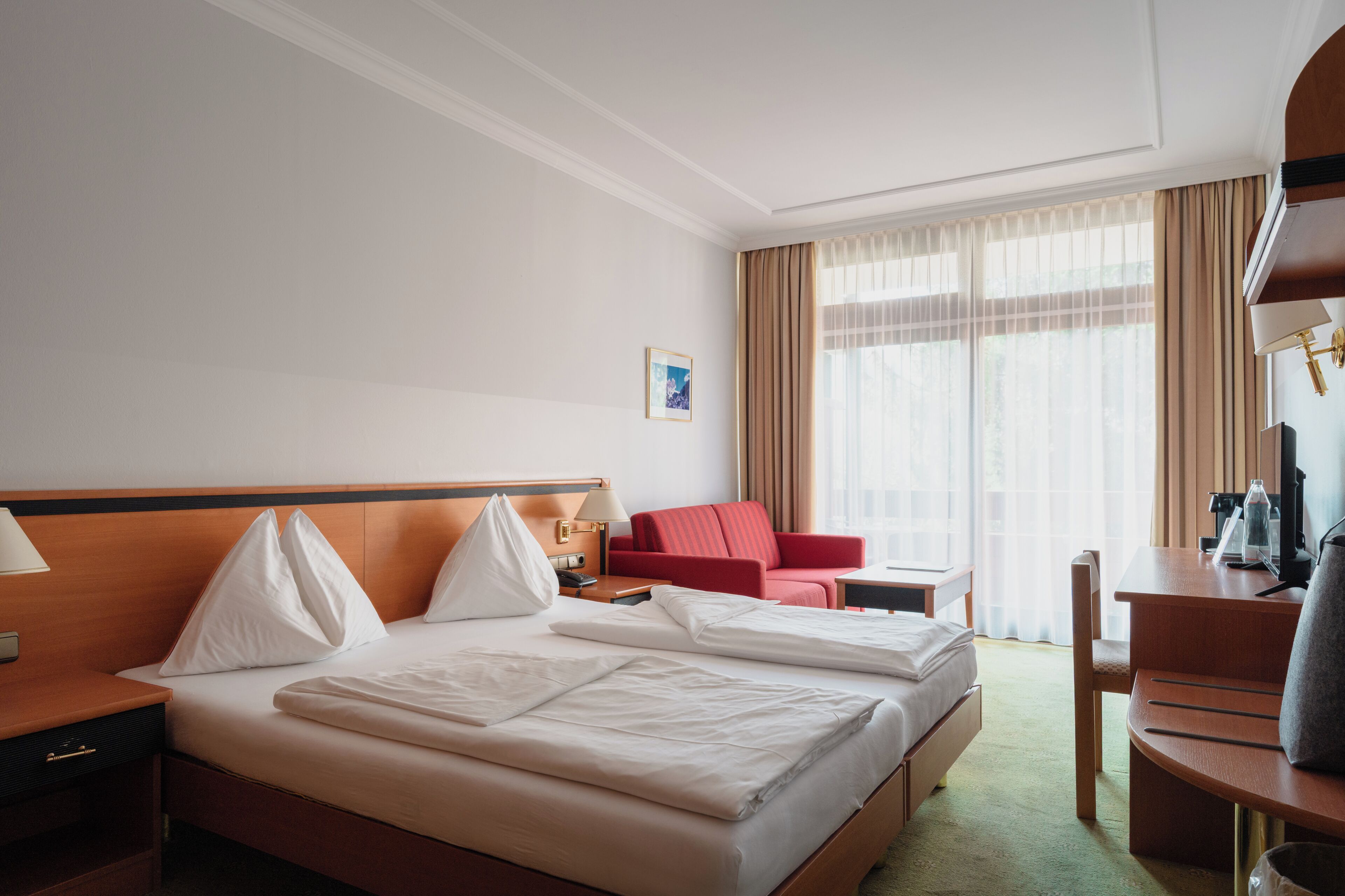 Chambre Double | Literie hypoallergénique, minibar, coffres-forts dans les chambres