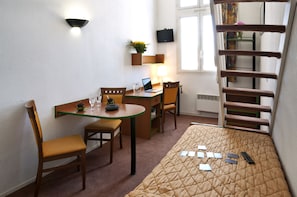 Studio, 1 Double Bed with Sofa bed | Living area