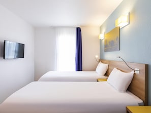 In-room safe, desk, iron/ironing board, free WiFi