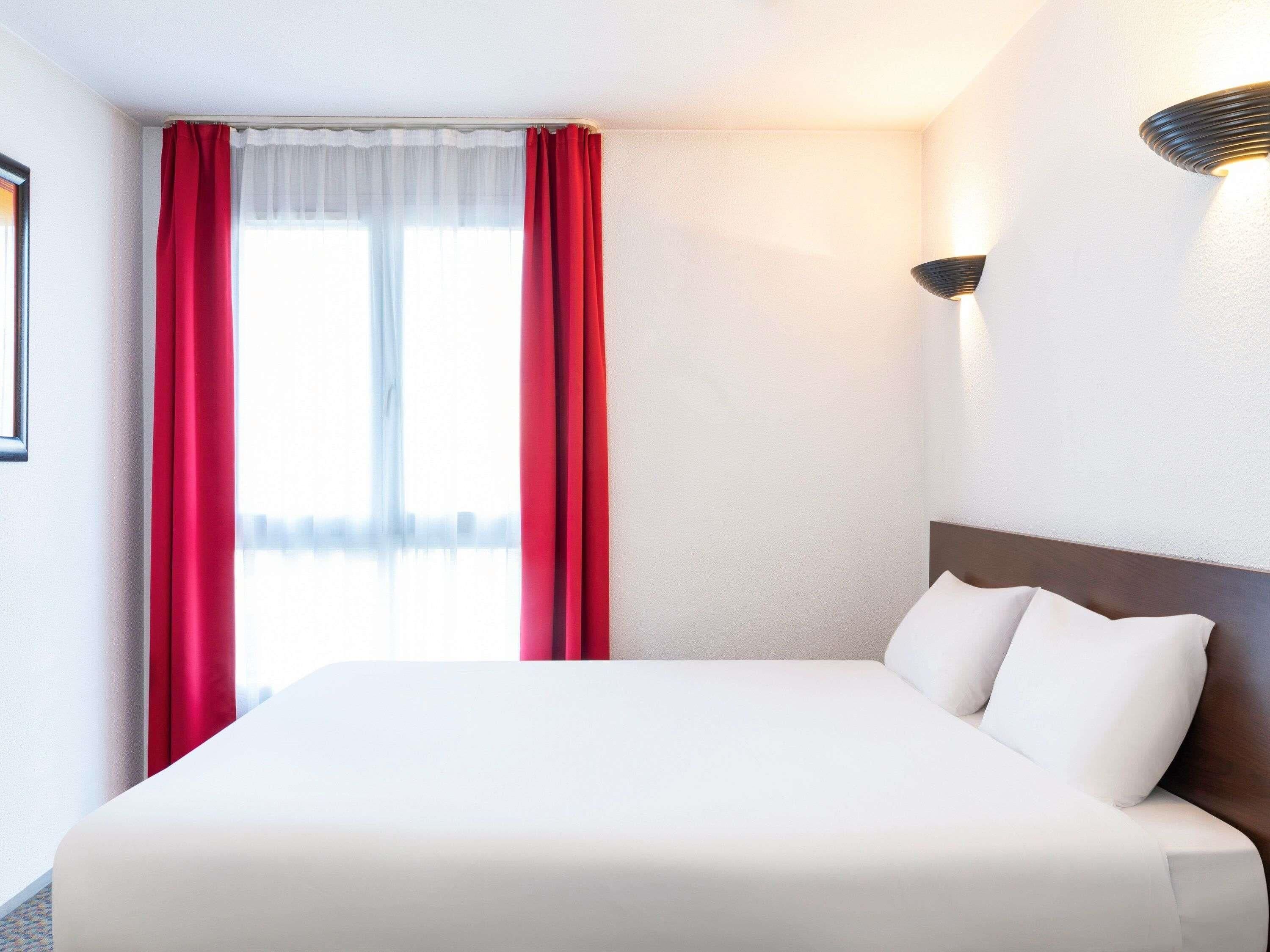 Double Room Single Use (1 person)