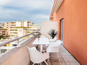 Apartment, 1 Bedroom, Balcony | In-room safe, individually furnished, desk, blackout curtains