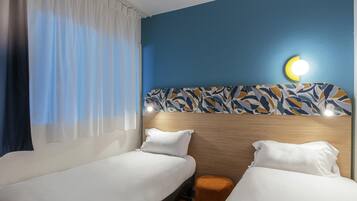 Apartment, 1 Bedroom | In-room safe, desk, iron/ironing board, free cots/infant beds
