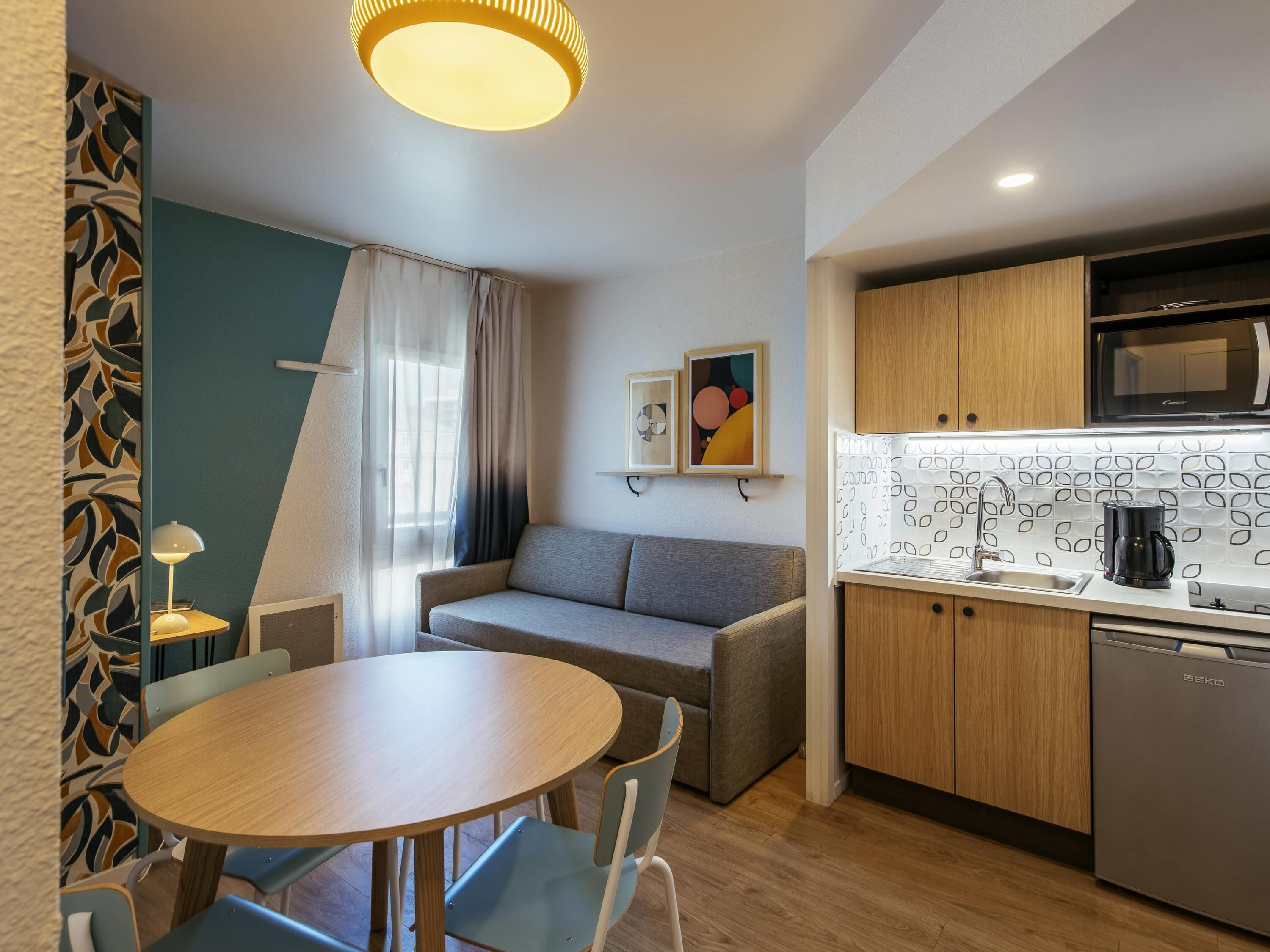 Apartment, 1 Bedroom | In-room safe, desk, iron/ironing board, free cribs/infant beds