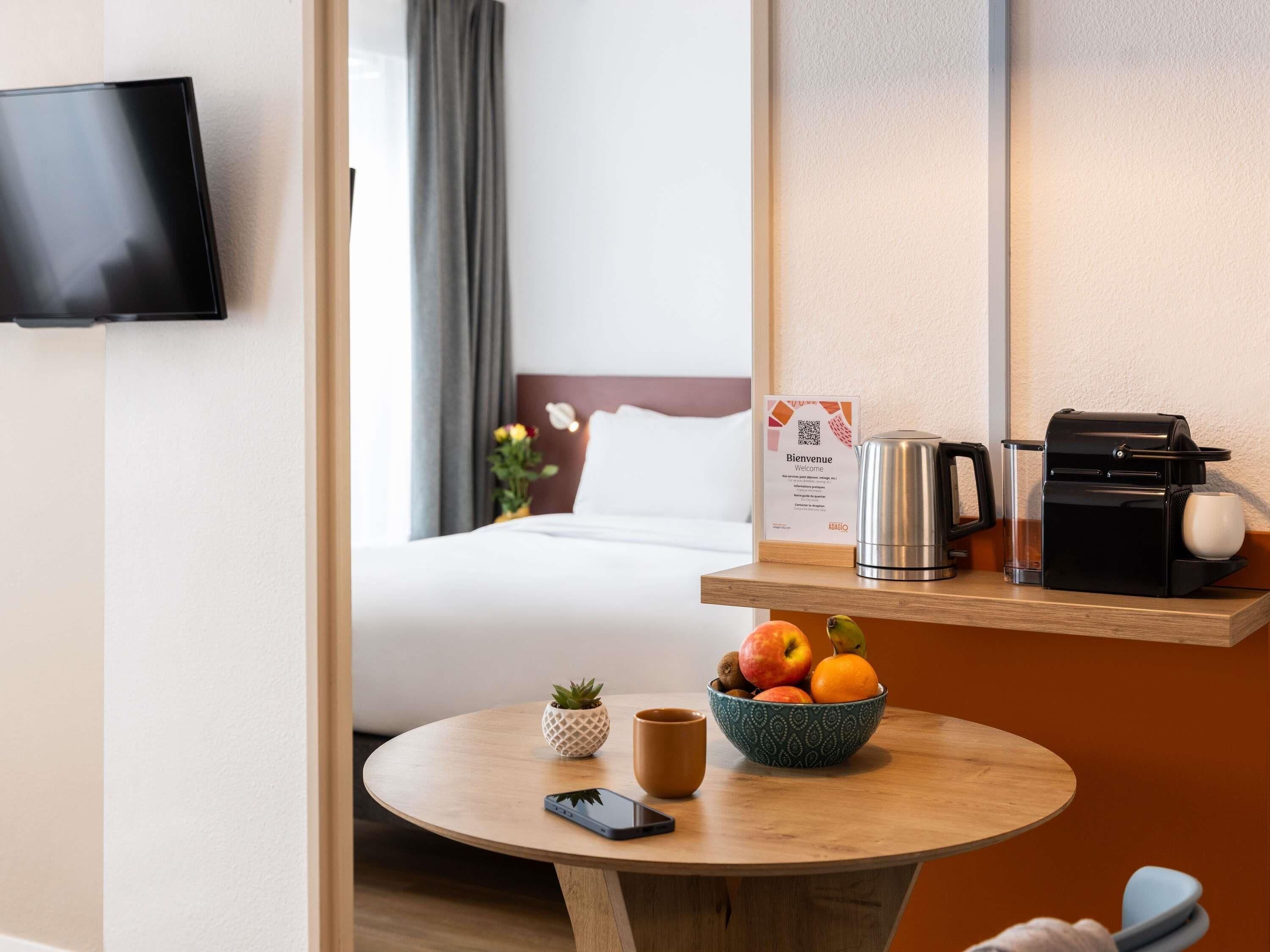 Apartment, 1 Bedroom | Desk, blackout curtains, soundproofing, free cots/infant beds