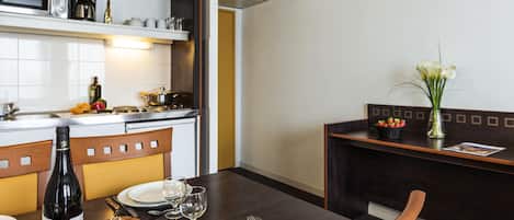 Apartment, 1 Schlafzimmer | 1 Schlafzimmer, Schreibtisch, VerdunkelungsvorhÀnge