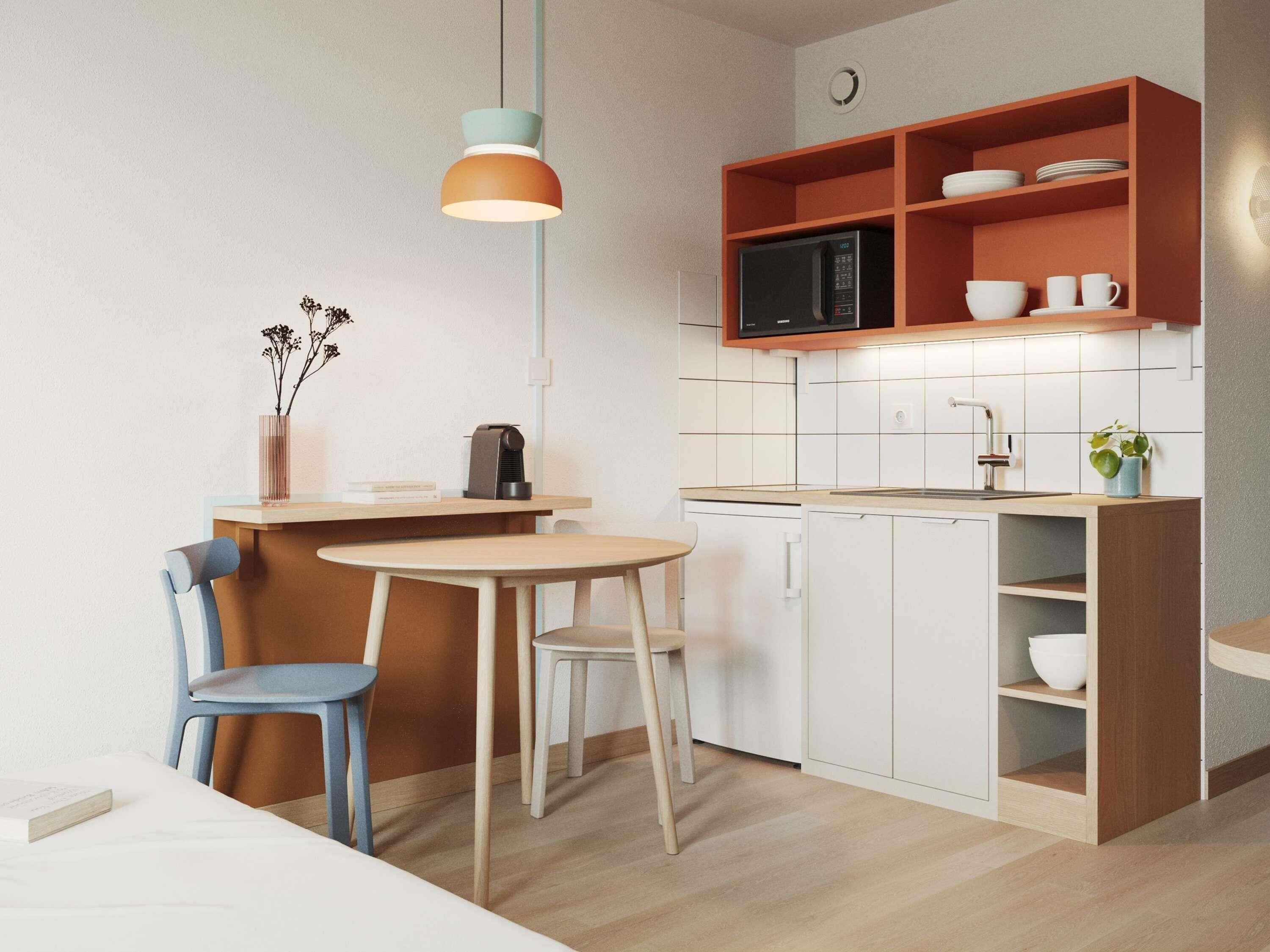 Bureau, rideaux d’obscurcissement, système d’insonorisation