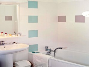 Amenidades de baño ecológicas, secadora de cabello, toallas 