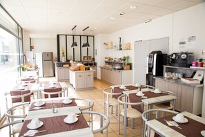 Daily buffet breakfast (EUR 12 per person)