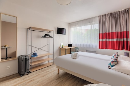 Tabla de planchar con plancha, cunas gratuitas y wifi gratis