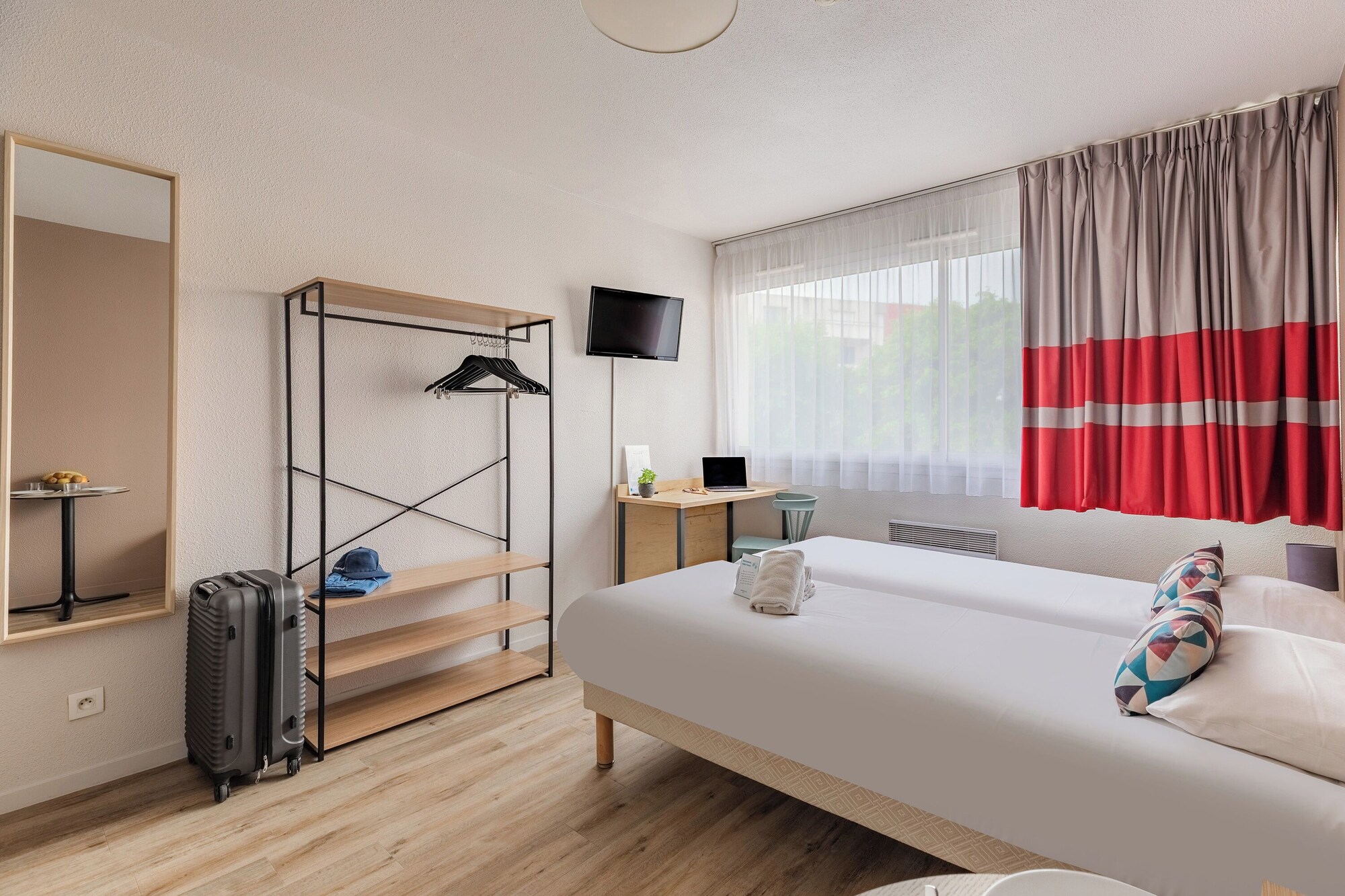 2 Star Hotels