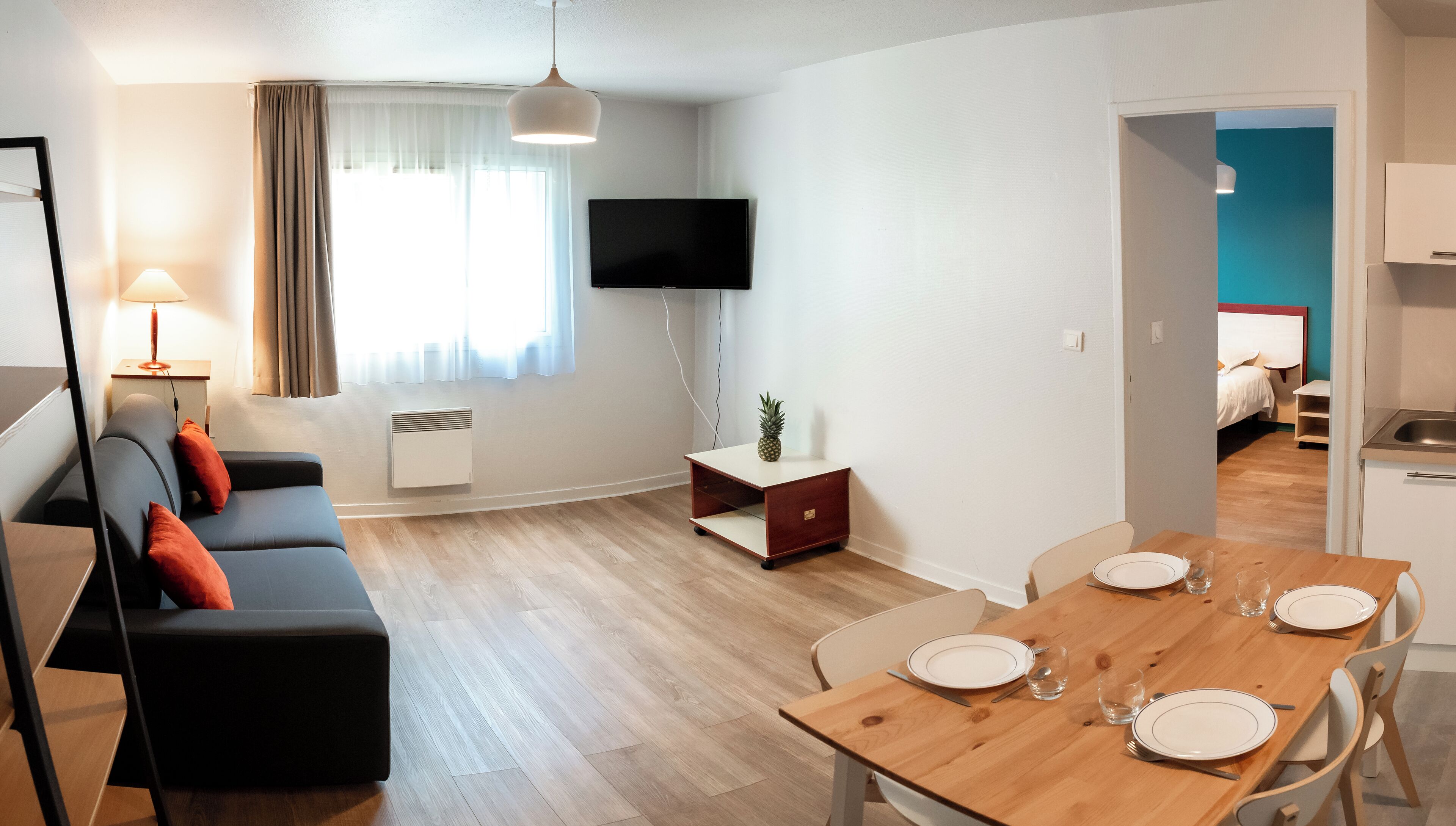 Appartamento, non fumatori | Area soggiorno | TV a schermo piatto 50 cm con canali digitali, TV