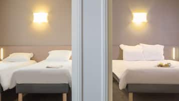 Superior Apartment, 2 Bedrooms | Desk, iron/ironing board, free WiFi, bed sheets