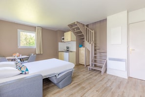 Appartement Standard | Aire de séjour | Téléviseur de 35 cm avec télévision numérique
