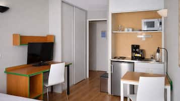 Studio, 1 eenpersoonsbed | Verduisterende gordijnen, geluiddichte muren