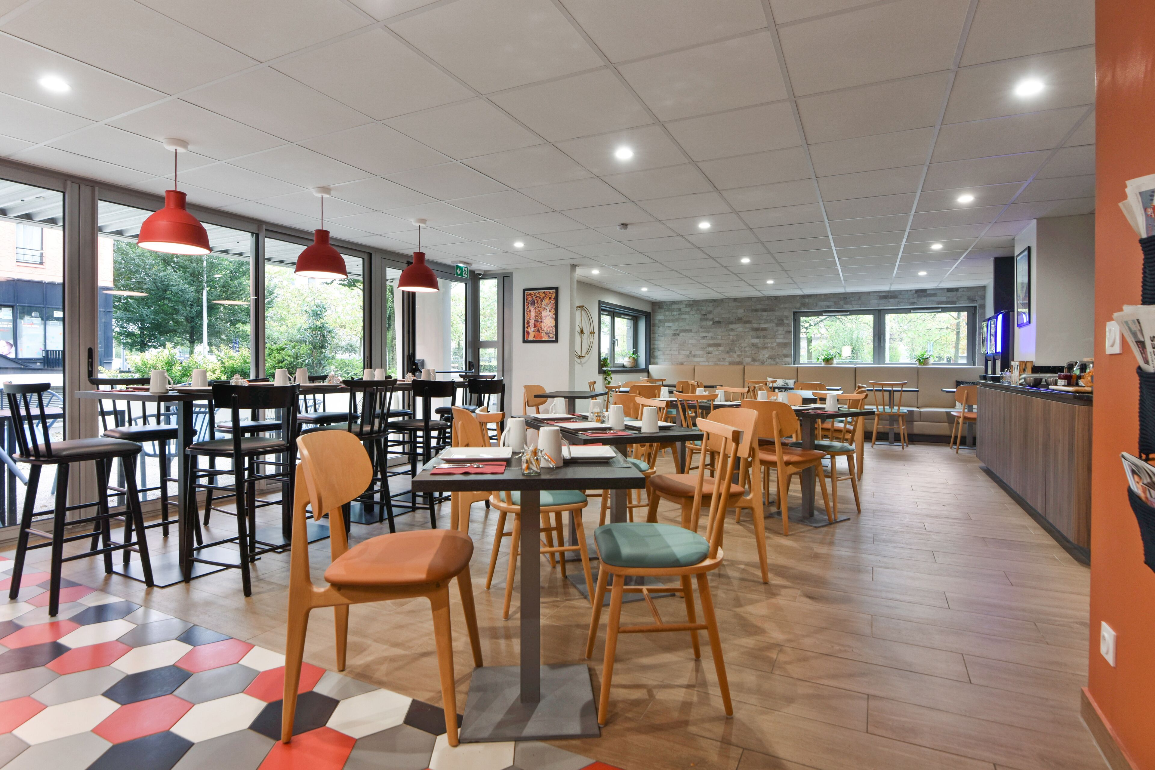 Frukostbuffé varje dag (EUR 13.9 per person)