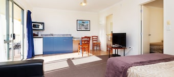 Elliotts Kapiti Coast Motor Lodge