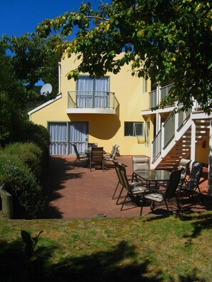 숙박 시설 구내