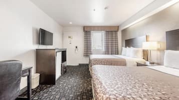 Double Room, 2 Queen Beds | Desk, free WiFi, bed sheets